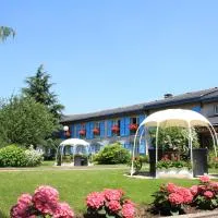 Logis Hôtel Restaurant La Berteliere, hotel a Saint-Martin-du-Vivier