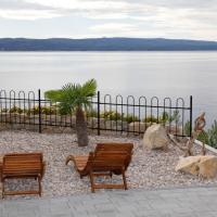 Apartment in Brela with sea view, terrace, air conditioning, Wi-Fi (3524-2), hotel in Brela