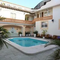 Hotel OM Tangolunda, hotel a Tangolunda