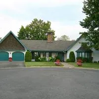 B&B Aux Deux Pignons, hotel a Donnacona