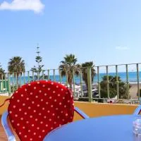 HOSTAL LA ESTACION: Benajarafe'de bir otel