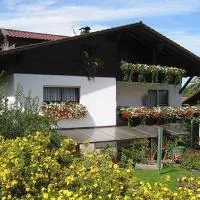 Ferienwohnung Weindl Lucia, hotel a Kollnburg