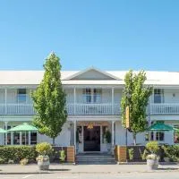 The White Swan Hotel، فندق في غريتاون