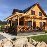 Górskie Formy - drewniany dom w górach z balią, hotel in Leszczyniec