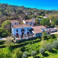 Finca Valbono Apartamentos Rurales y Hotel, khách sạn ở Aracena
