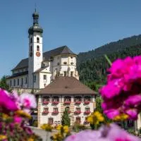 Gasthof Löwen by Hotel Montafoner Hof, hotell i Tschagguns