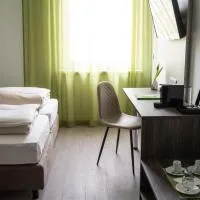 eee Hotel Graz, отель в городе Neupirka