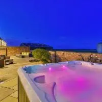 Lincoln 4-Beds Sleeps 13 Hot Tub & Pet Friendly, מלון בלינקולן