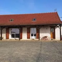 Viesnīca Gîte 14 personnes à la campagne pilsētā Les Pérards