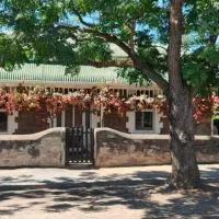 The Sunday School Cottage on the Heysen Trail，Burra的飯店