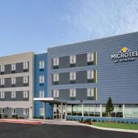 Microtel Inn & Suites by Wyndham Hot Springs, Hotel in Hot Springs