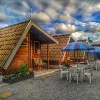 Residencial Chalés Riviera、マチーニョスのホテル