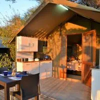 Muchenje self-catering Tents, hotel em Chobe