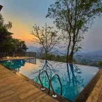 Mrudgandh Pool Villa Girivan Near Pune Mumbai, hotel v destinácii Mulshi