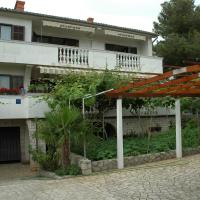 Apartments Jurina 2, hotel di Krk