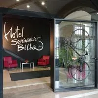 Hotel Seminario Aeropuerto Bilbao, ξενοδοχείο σε Derio