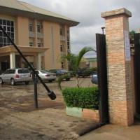 Room in Lodge - Harlescourt Hotels and Suites Asaba, hotel poblíž Asaba International Airport - ABB, Asaba