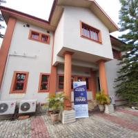 Room in Lodge - Sunview Hotel--akure, hotell i Akure