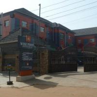 Room in Lodge - Wise Penny Suites and Spa, hotel near Asaba International Airport - ABB, Asaba