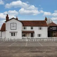 The Ferry Boat Inn, Hotel in North Fambridge