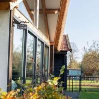 Pleasing Holiday Home in Alphen with Garden and Patio, hotel in Alphen