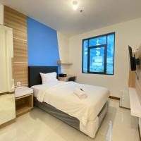 Simply Studio Room Semi Apartment at The Lodge Paskal near BINUS University By Travelio, hotel di Ciroyom, Bandung