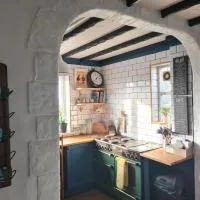 Old Road Cottage Pet Friendly Outdoors Beaches, hotel di Neath