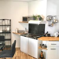 Apartment with garden and teracce, hotel in Oulu