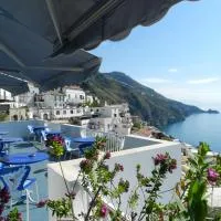 Hotel Holiday, hotel din Praiano