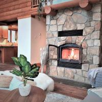 Log cabin with HOT TUB and view, хотел близо до Летище Mont Tremblant International - YTM, La Minerve