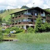 Rosenhof am See Ferienwohnung Enzian, Hotel in Thiersee