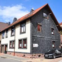 Barrier-free, modern apartment with terrace at the foot of Hallenburg Castle, hotel in Kurort Steinbach-Hallenberg