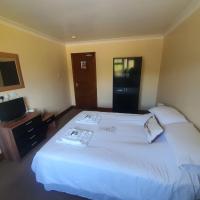 The Lion, hotel in Somerton