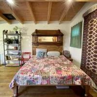 Cozy cottage in countryside close to Tbilisi, hotel v mestu Dushetʼi