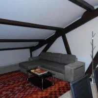 GITE du DOMAINE des PIERRES DOREES, hotelli kohteessa Ternand