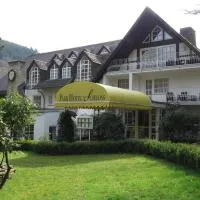 Park Hotel am Schloss, hotel v destinaci Ettringen
