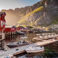 Å Rorbuer - by Classic Norway Hotels, hotel near Værøy Heliport - VRY, Å