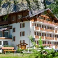 Hotel Portjengrat, ξενοδοχείο σε Saas-Almagell