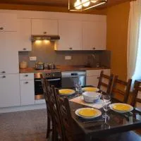 Chez Pèpère, gîte charmant et tranquille, хотел в Троа Пон