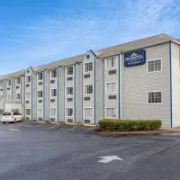 Microtel Inn & Suites by Wyndham Matthews/Charlotte, хотел в Матюс