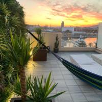31 Nights Plus Luxury Aircon Beach Apartment Barcelona with Incredible Views, hotel en Barceloneta, Barcelona