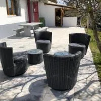 Nid d'abeilles, hotel u gradu 'Tramelan'
