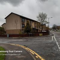 Carvetii - Stuart House - 1st floor flat sleeps up to 8, hotel in Falkirk