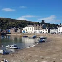 Stonehaven ground floor home with a spectacular harbour view., Hotel in Stonehaven
