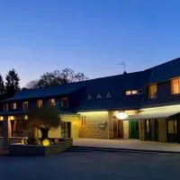 Hôtel Roc Land, хотел в Val Couesnon