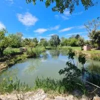 Les Buisses en Provence, hotel v destinácii Piolenc