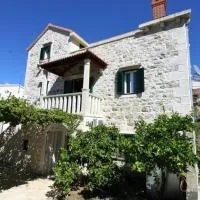 Room Šolo, viešbutis mieste Sumartinas