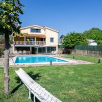 LE LLAR, Casa con piscinas cerca de Santiago de Compostela