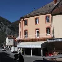 Hôtel Le Bellevue, hotel a Tarascon-sur-Ariège