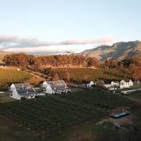 Endless Vineyards at Wildekrans Wine Estate, hotell i Botrivier
